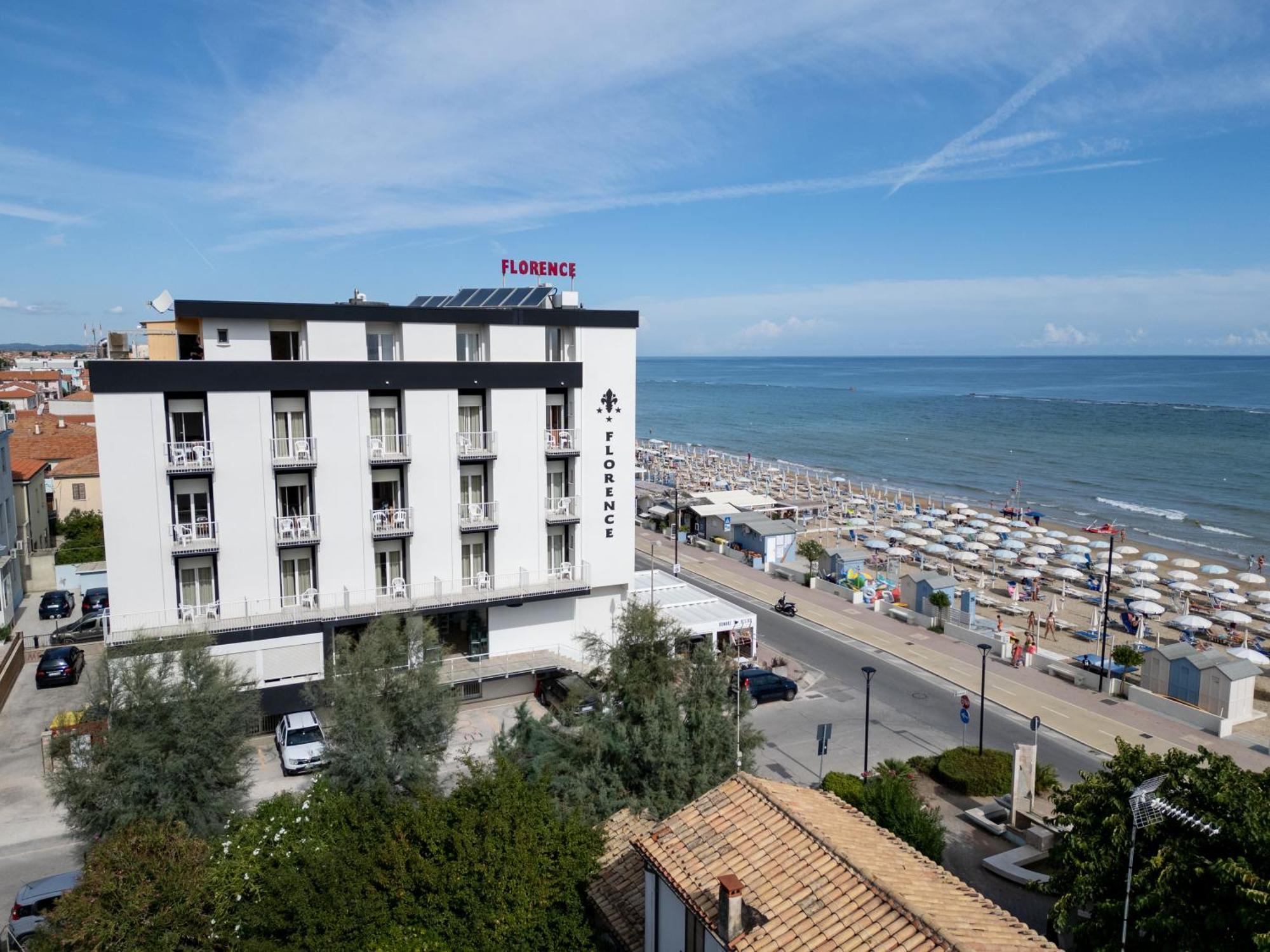 Hotel Florence มาร็อตตา ภายนอก รูปภาพ