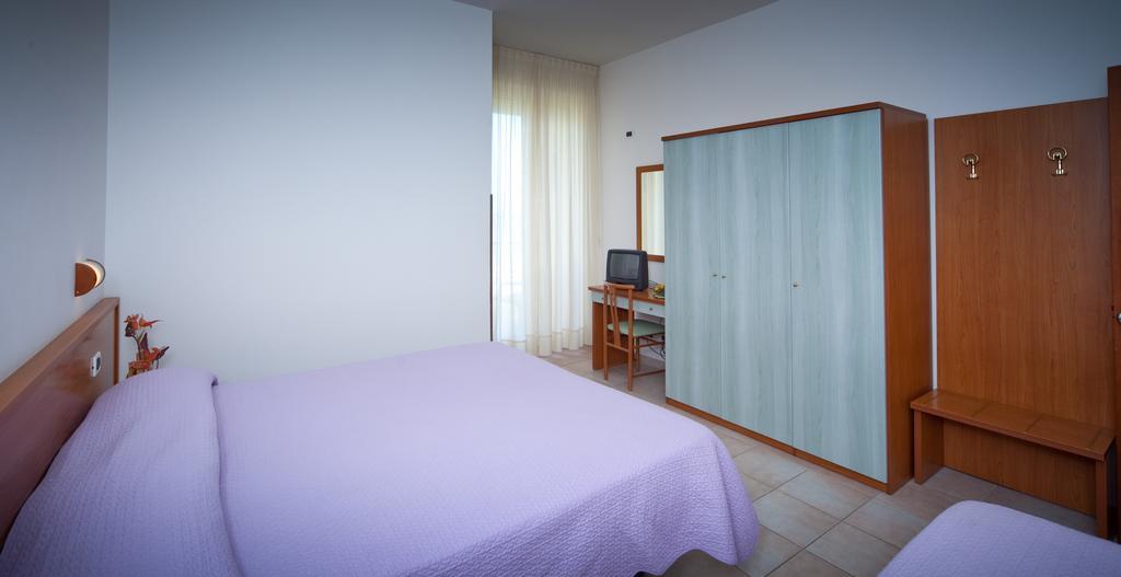 Hotel Florence มาร็อตตา ภายนอก รูปภาพ