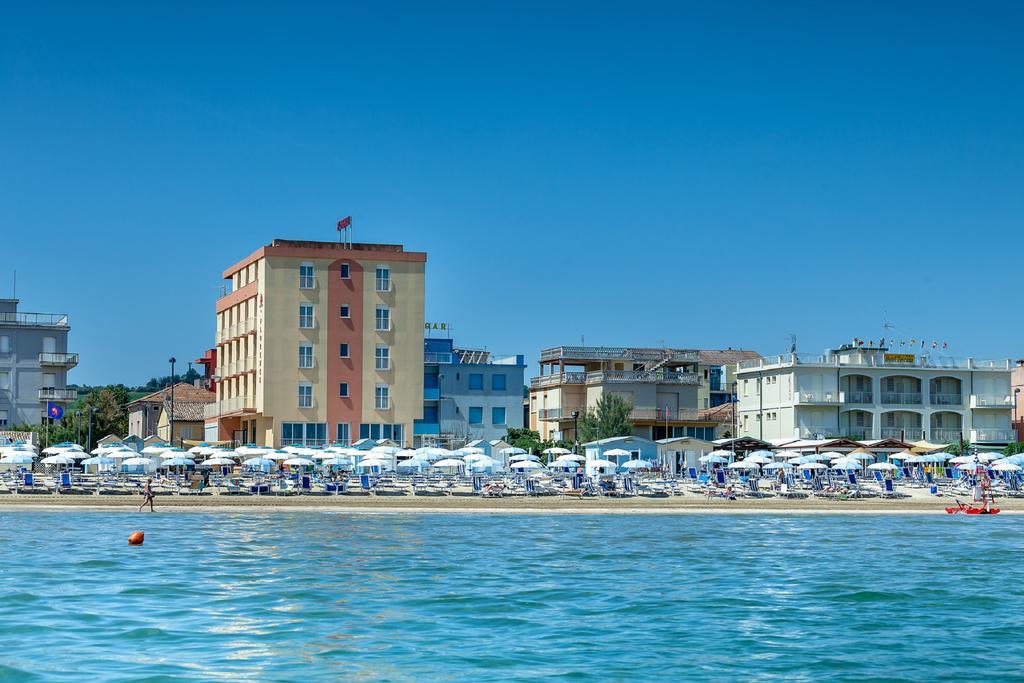 Hotel Florence มาร็อตตา ภายนอก รูปภาพ