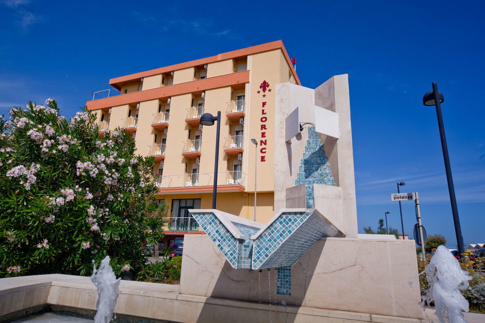 Hotel Florence มาร็อตตา ภายนอก รูปภาพ