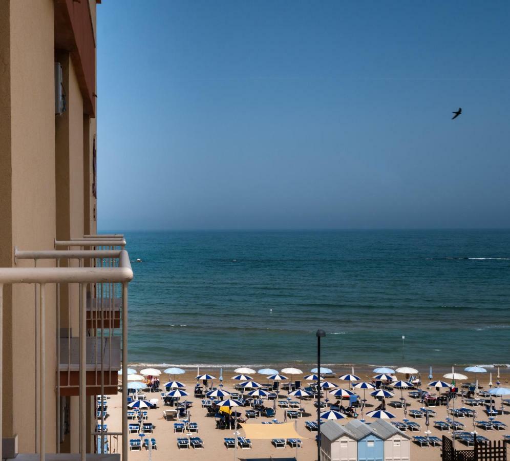 Hotel Florence มาร็อตตา ภายนอก รูปภาพ